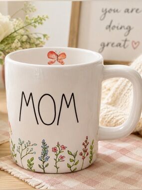 Rae Dunn mug